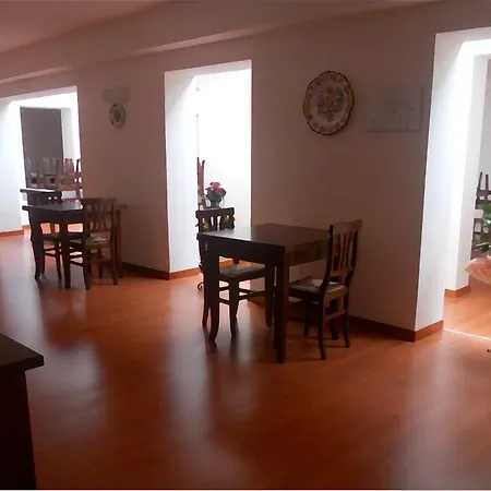 מלון Eremo Beato Rizzerio *